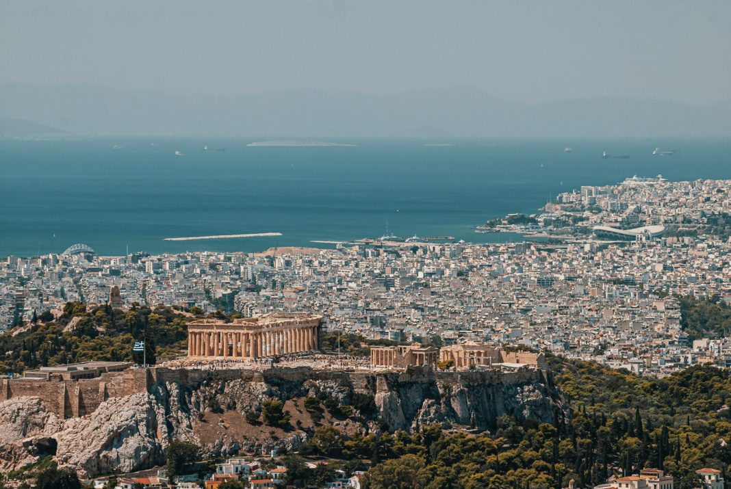 Νέα πρόσωπα αναλαμβάνουν την ηγεσία στο διοικητικό συμβούλιο του ΕΟΤ 
