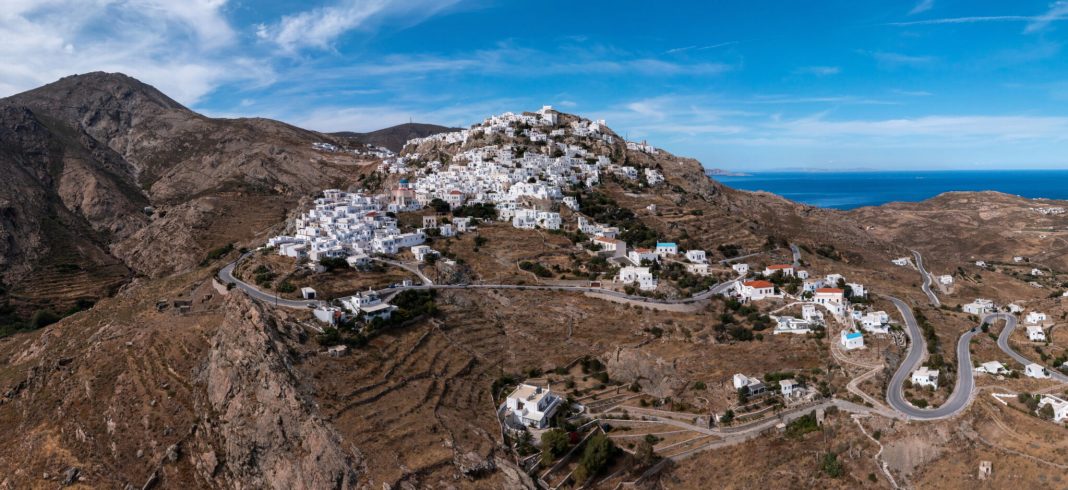 Οι Κυκλάδες: Ο παράδεισος που συνεχίζει και τον Σεπτέμβρη
