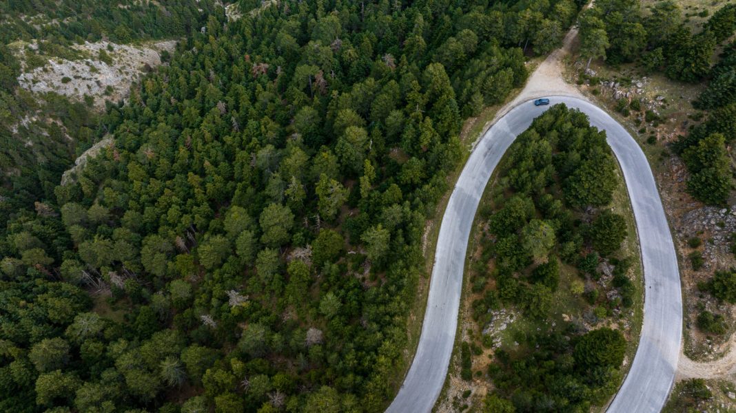 Υπέροχη εμπειρία στην ορεινή Κορινθία: Κατακτώντας την Ζήρεια με νέο SUV
