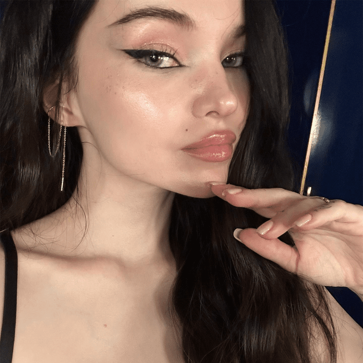 Εννέα makeup trends που θα βλέπουμε παντού το 2024