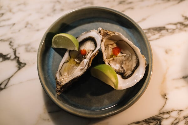 Γευστικές Απολαύσεις: Το νέο wine bar στο Νέο Κόσμο προσφέρει μοναδικές επιλογές κρασιού
