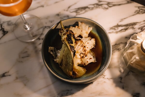 Γευστικές Απολαύσεις: Το νέο wine bar στο Νέο Κόσμο προσφέρει μοναδικές επιλογές κρασιού
