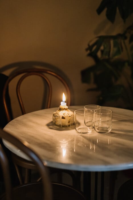 Γευστικές Απολαύσεις: Το νέο wine bar στο Νέο Κόσμο προσφέρει μοναδικές επιλογές κρασιού
