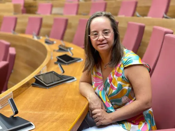 Η επανάσταση της Mar Galceran: Μια νέα εποχή για τα άτομα με σύνδρομο Down στην πολιτική
