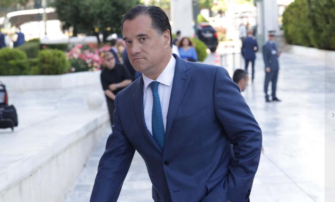 Η Προστιθέμενη Αξία των Προστίμων: Επιτάχυνση των Εμβολιασμών και Επαναφορά της Κανονικότητας
