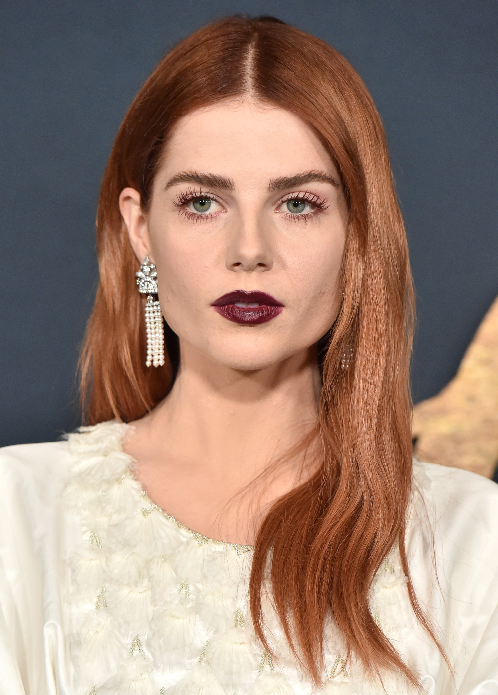 Lucy Boynton: Η απόλυτη εμπνευσή μας με το αξεπέραστο ginger hair look"
