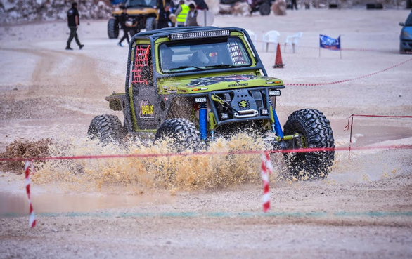 ΝΕΟΤο 4ο MEGA FOUR 4×4: Όταν οι λατομείοι ξεσήκωσαν θεατές και ανατίναξαν τον χώρο"
