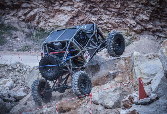ΝΕΟΤο 4ο MEGA FOUR 4×4: Όταν οι λατομείοι ξεσήκωσαν θεατές και ανατίναξαν τον χώρο"
