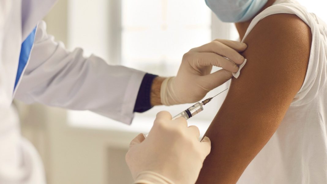 Χαμηλός εμβολιασμός και ανησυχητικά στοιχεία για τους ηλικιωμένους στην Ελλάδα
