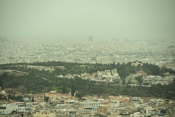 Αφρικανική σκόνη: Πώς επηρεάζει την Ευρώπη και τι μας περιμένει στο μέλλον
