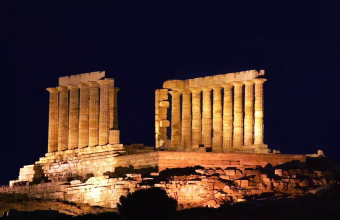 Αναβαθμισμένος φωτισμός για τον Ναό του Ποσειδώνα στο Σούνιο - Δείτε τις εντυπωσιακές φωτογραφίες
