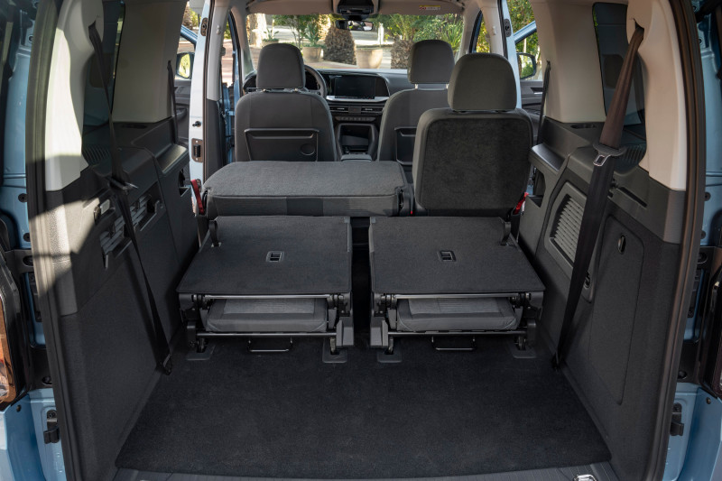 Αναβαθμίζοντας την ευελιξία του Ford Tourneo Connect με το νέο σύστημα Plug-In Hybrid μετάδοσης κίνησης
