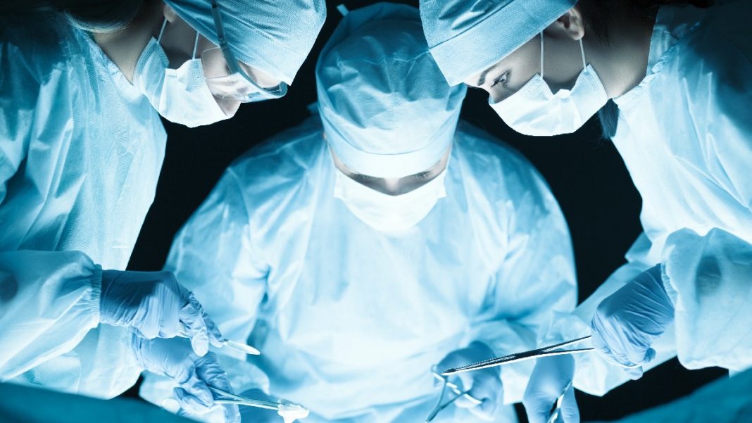 Διακυμάνσεις στο κόστος των χειρουργείων: Η άγνωστη παράμετρος που επηρεάζει
