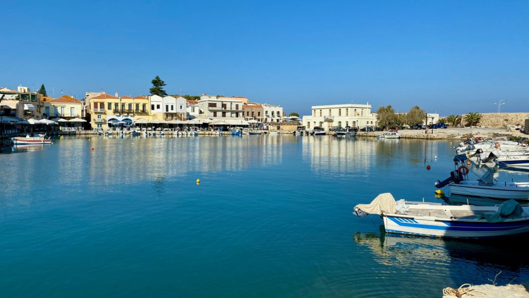 Δύο προσφορές για αγορά μονοκατοικιών σε Ρόδο και Ρέθυμνο
