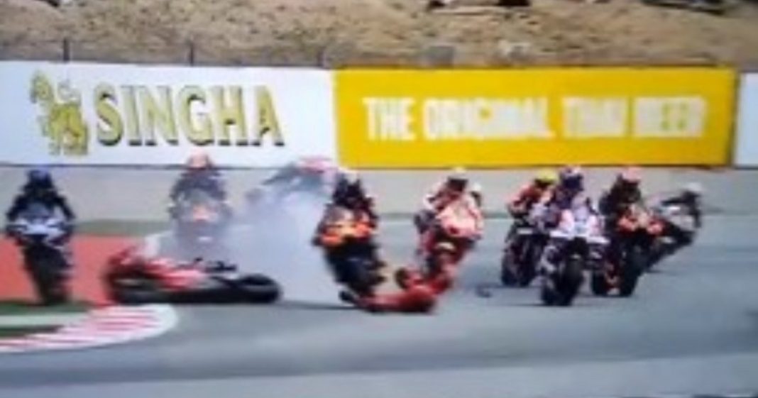 Έκρηξη συγκίνησης στο MotoGP: Ο Μπίντερ ανατινάζει τα νεύρα στο χάος της Βαρκελώνης
