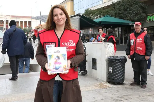 «Ένα βήμα για νέα ευκαιρία»: Καλλιτέχνες που στηρίζουν την πρωτοβουλία του περιοδικού Σχεδία
