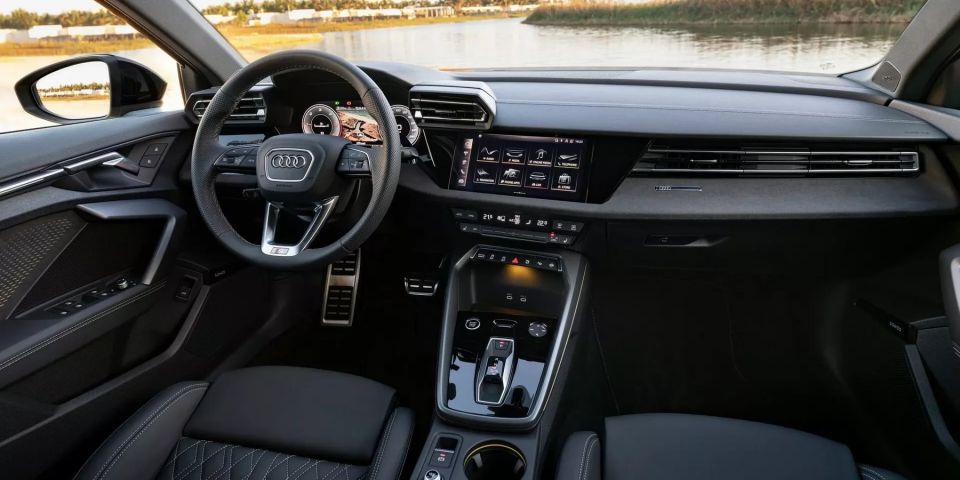 Η Audi επαναπροσδιόρισε το A3 και πρόσθεσε την εκδοχή Allstreet
