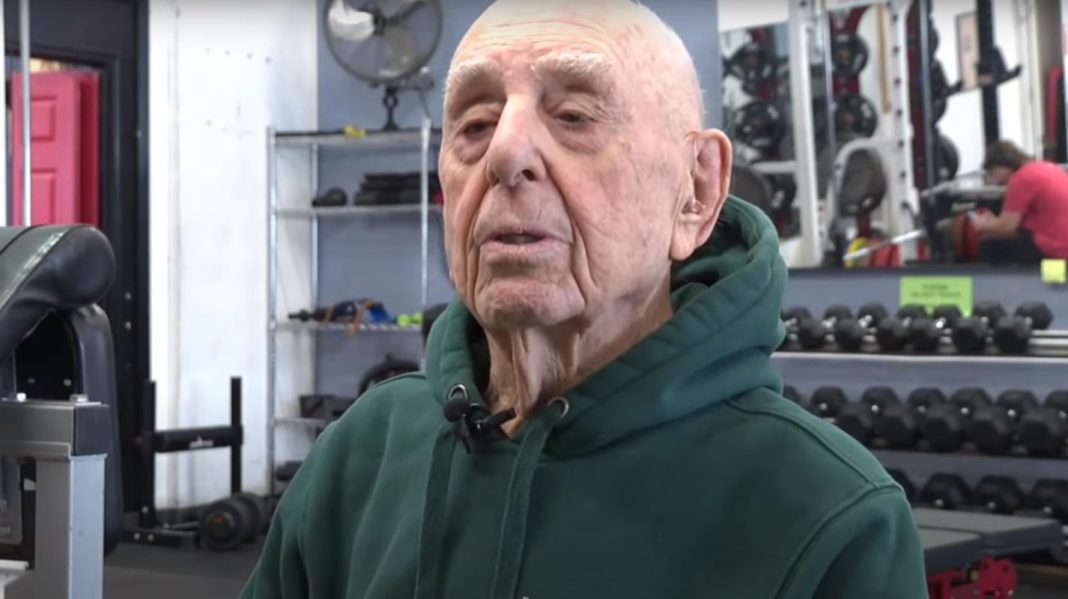 Η εμπνευσμένη ιστορία ενός 94χρονου που διατηρεί τη φυσική κατάσταση εφήβου