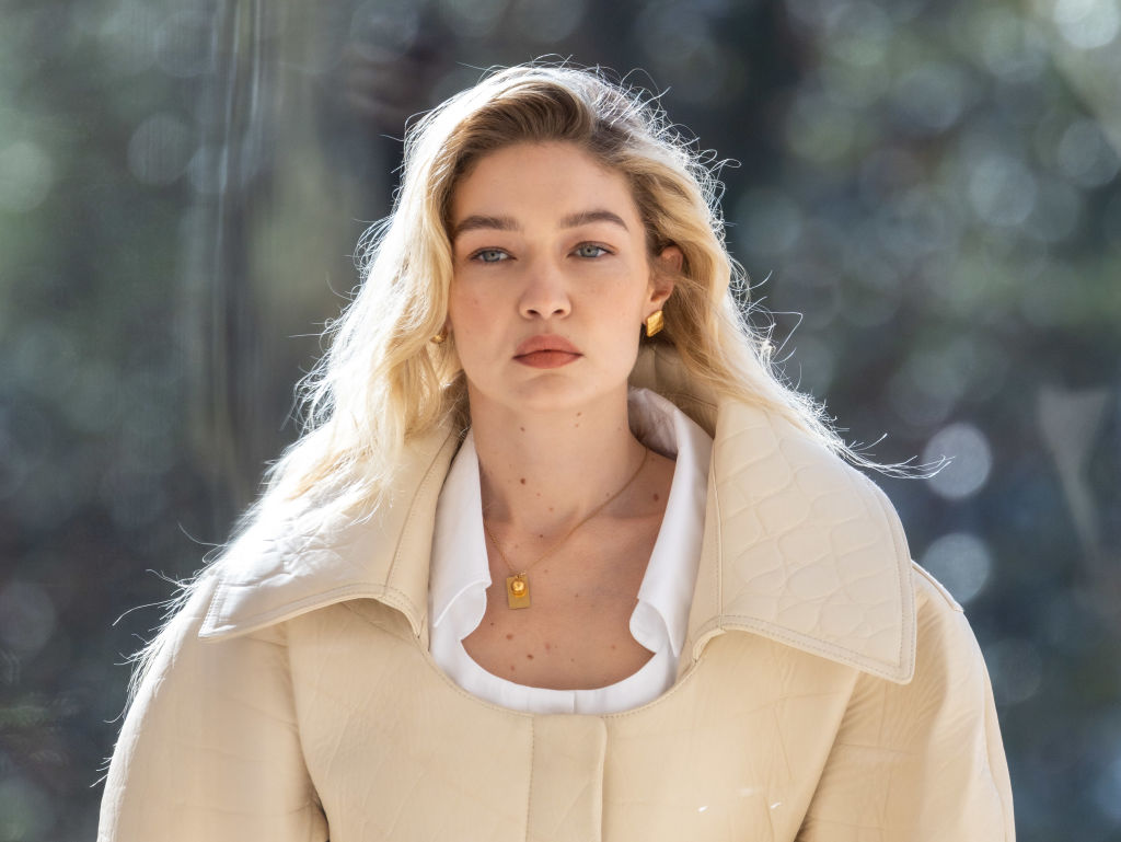 Η Gigi Hadid αποκαλύπτει το μυστικό για την αξεπέραστη μυρωδιά της
