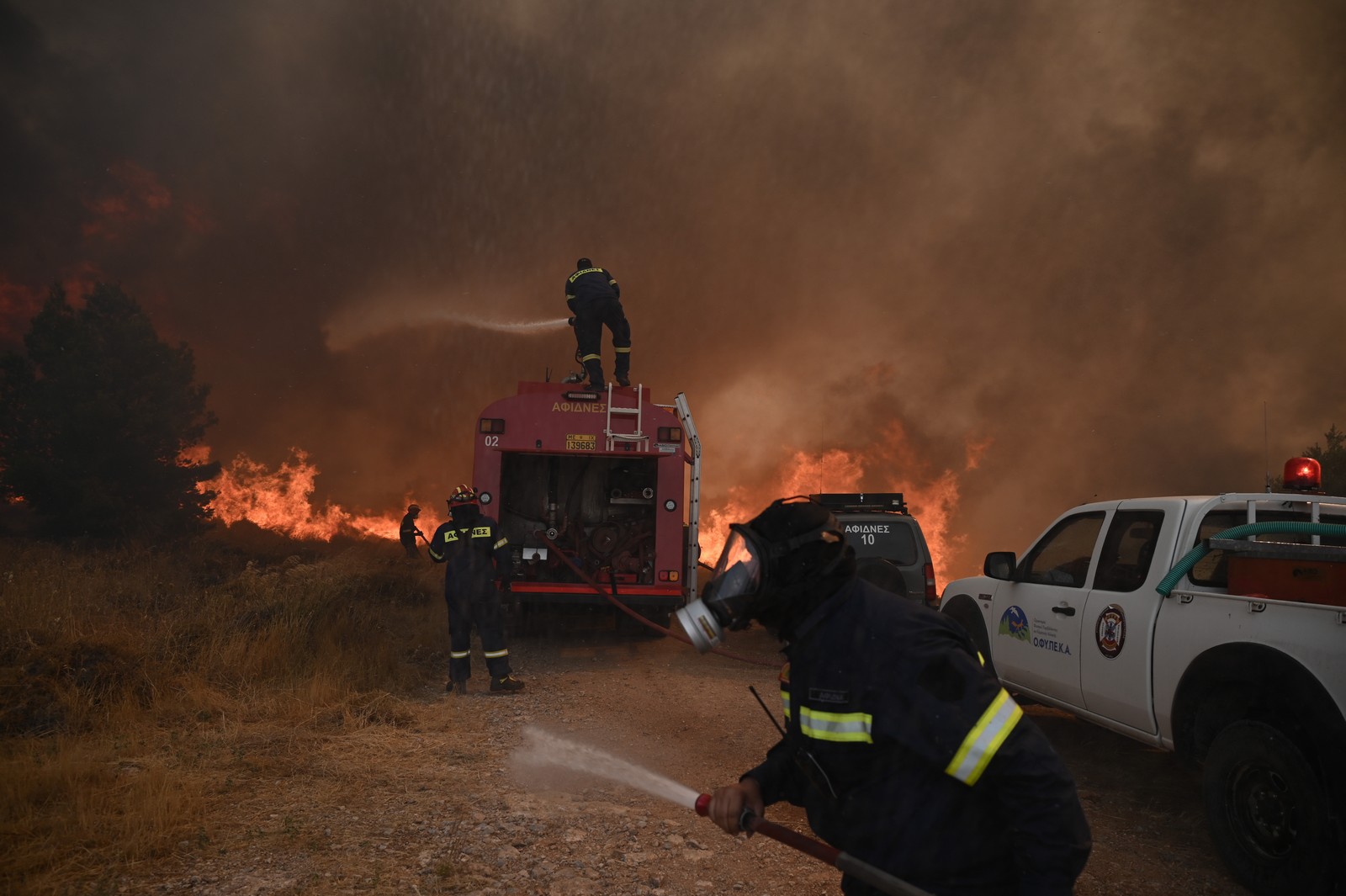 
                        Η ΜΙΚΡΟΣΚΟΠΙΚΗ ΑΠΕΙΛΗ ΠΟΥ ΜΠΟΡΕΙ ΝΑ ΜΑΣ ΣΚΟΤΩΣΕΙ, ΒΡΙΣΚΕΤΑΙ ΣΤΟΝ ΑΕΡΑ ΠΟΥ ΑΝΑΠΝΕΟΥΜΕ                    