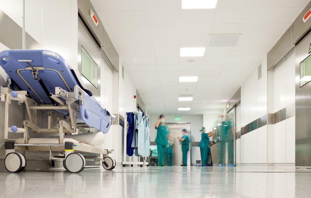 Η πρόωρη άφιξη της εμμηνόπαυσης μαζί με υψηλό καρδιαγγειακό κίνδυνο μπορεί να οδηγήσει σε προβλήματα γνωστικής λειτουργίας
