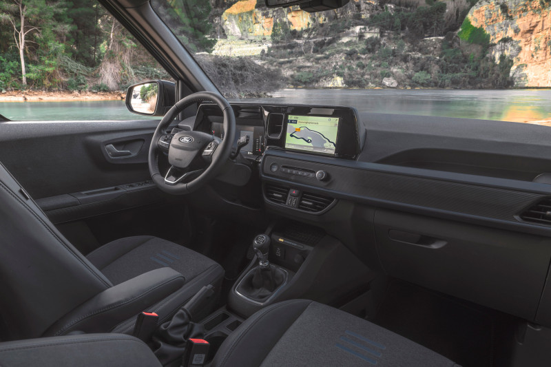 Καλωσορίστε τη νέα γενιά Ford Tourneo Courier: Συνδυάζοντας πρακτικότητα και στυλ
