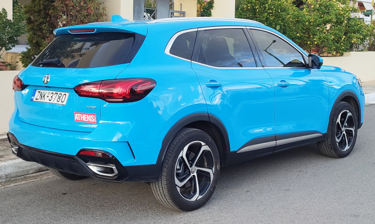 MG HS: Η premium εναλλακτική για τα C-SUV με απίστευτη πολυτέλεια"
