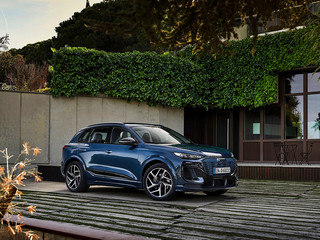 Νέα εποχή για την Audi: Το Audi Q6 e-tron προωθεί την πρωτοπορία της εταιρείας στην πολυτελή ηλεκτροκίνηση
