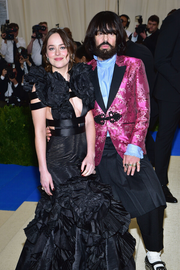 Νέα εποχή για τον Alessandro Michele: Η αναμονή για τη νέα συλλογή του
