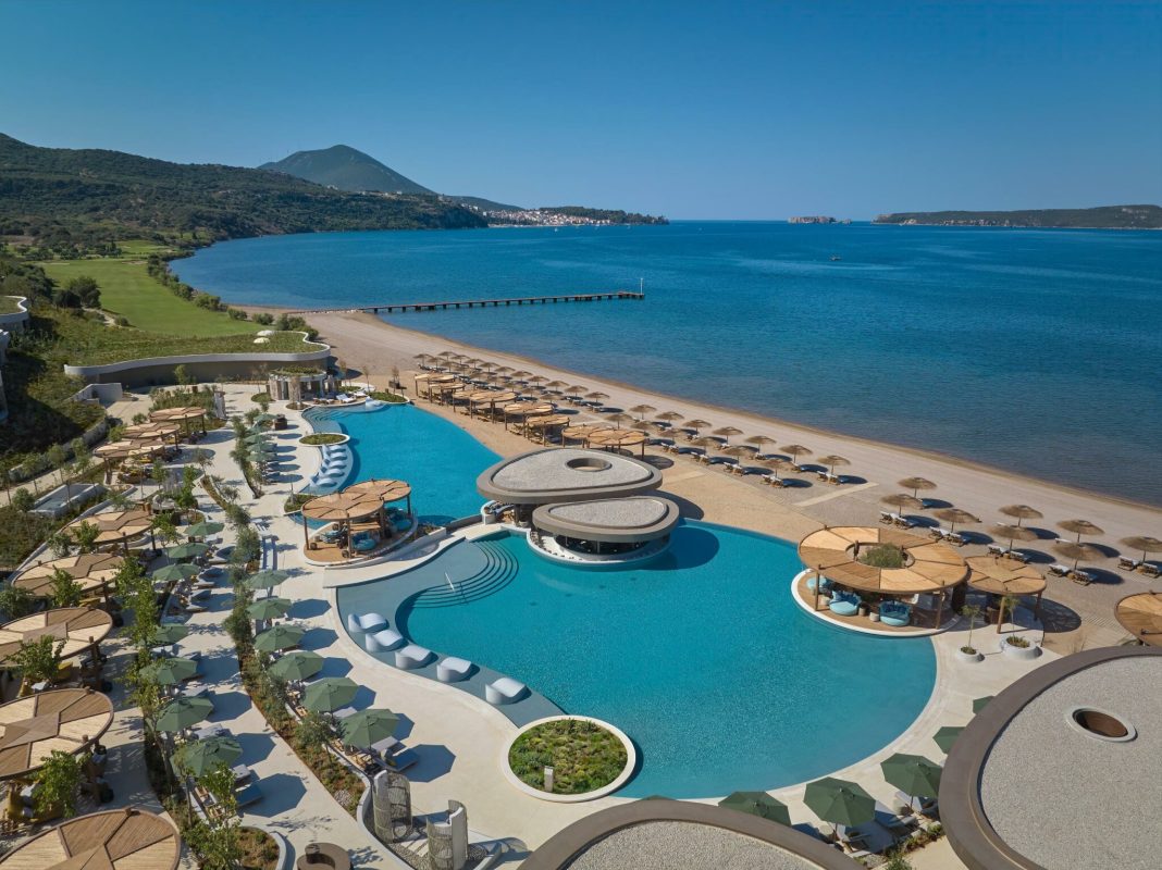 Νέες εντυπωσιακές βίλες και ανανεωμένο Spa στο Mandarin Oriental, Costa Navarino
