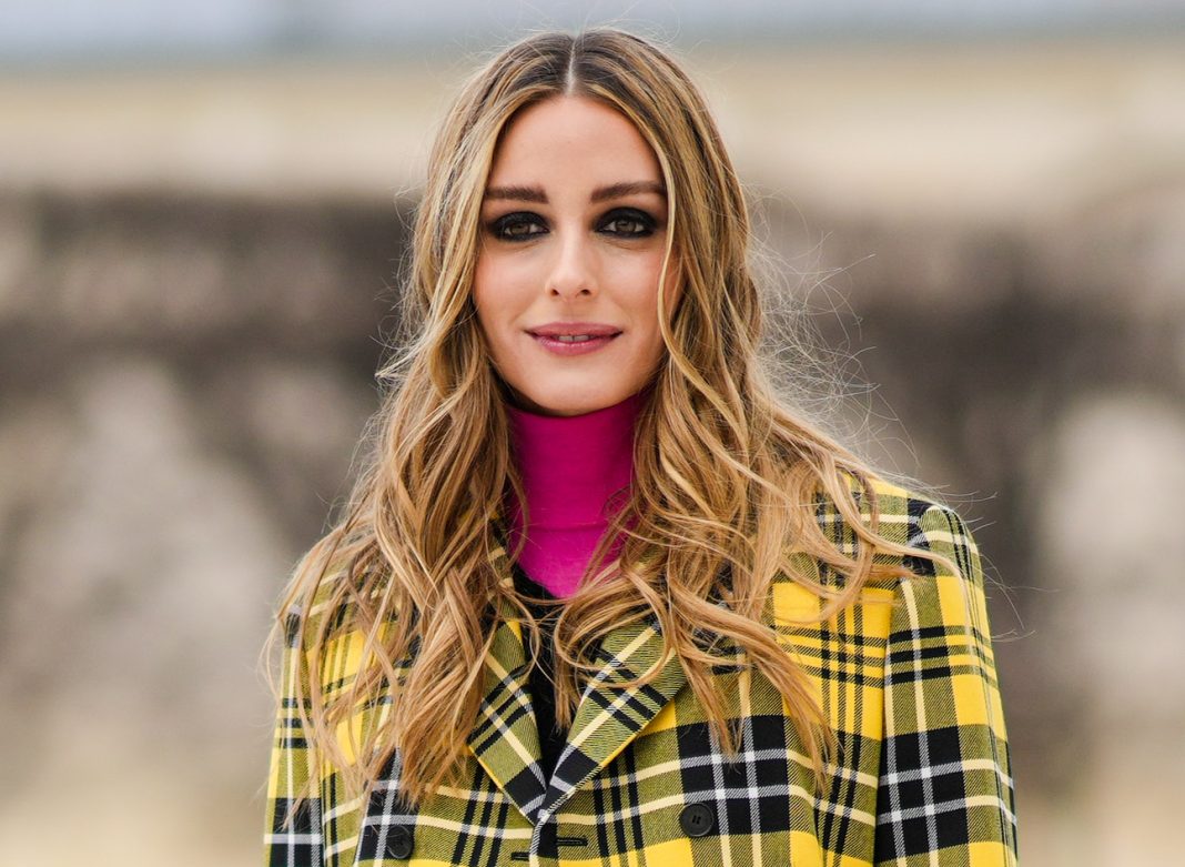 NYX Makeup Tips: Φτιάξτε τις ιδανικές μπούκλες με scrunchies
