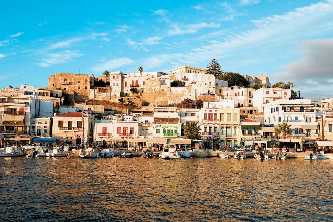 Ο νέος αυθεντικός προορισμός για οικογενειακές διακοπές: Νάξος στο top 5 της Daily Telegraph και στην κορυφή του Business Insider
