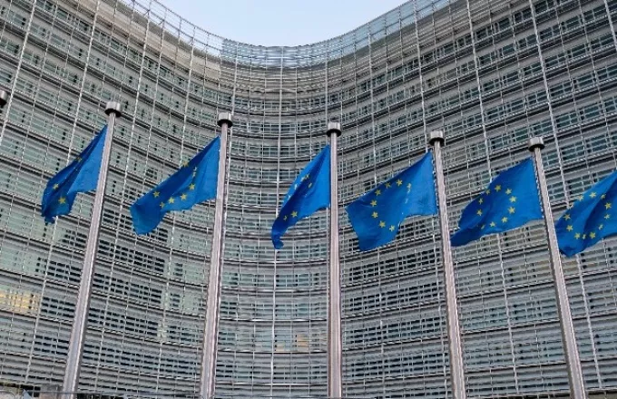 Ο Νέος Νόμος για τις Ψηφιακές Υπηρεσίες: Η Ευρωπαϊκή Ένωση ενισχύει την προστασία των χρηστών στο Διαδίκτυο 
