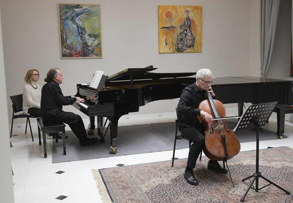 Παρουσίαση έργων Bach και Rachmaninoff στο Δημοτικό Ωδείο Πατρών με γεμάτη αίθουσα
