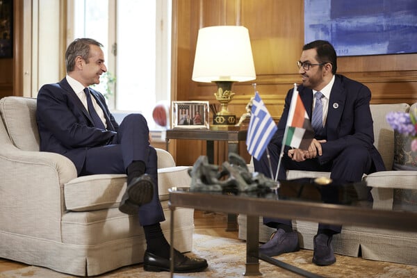 Πρωθυπουργός Μητσοτάκης και Αραβας υπουργός σε συνάντηση για την ενίσχυση των Ανανεώσιμων Πηγών Ενέργειας

