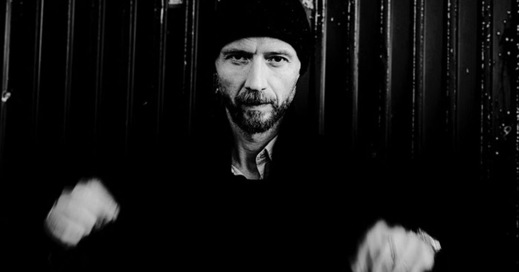 Sivert Hoyem: Αποκαλύψεις για έναν μοναδικό καλλιτέχνη
