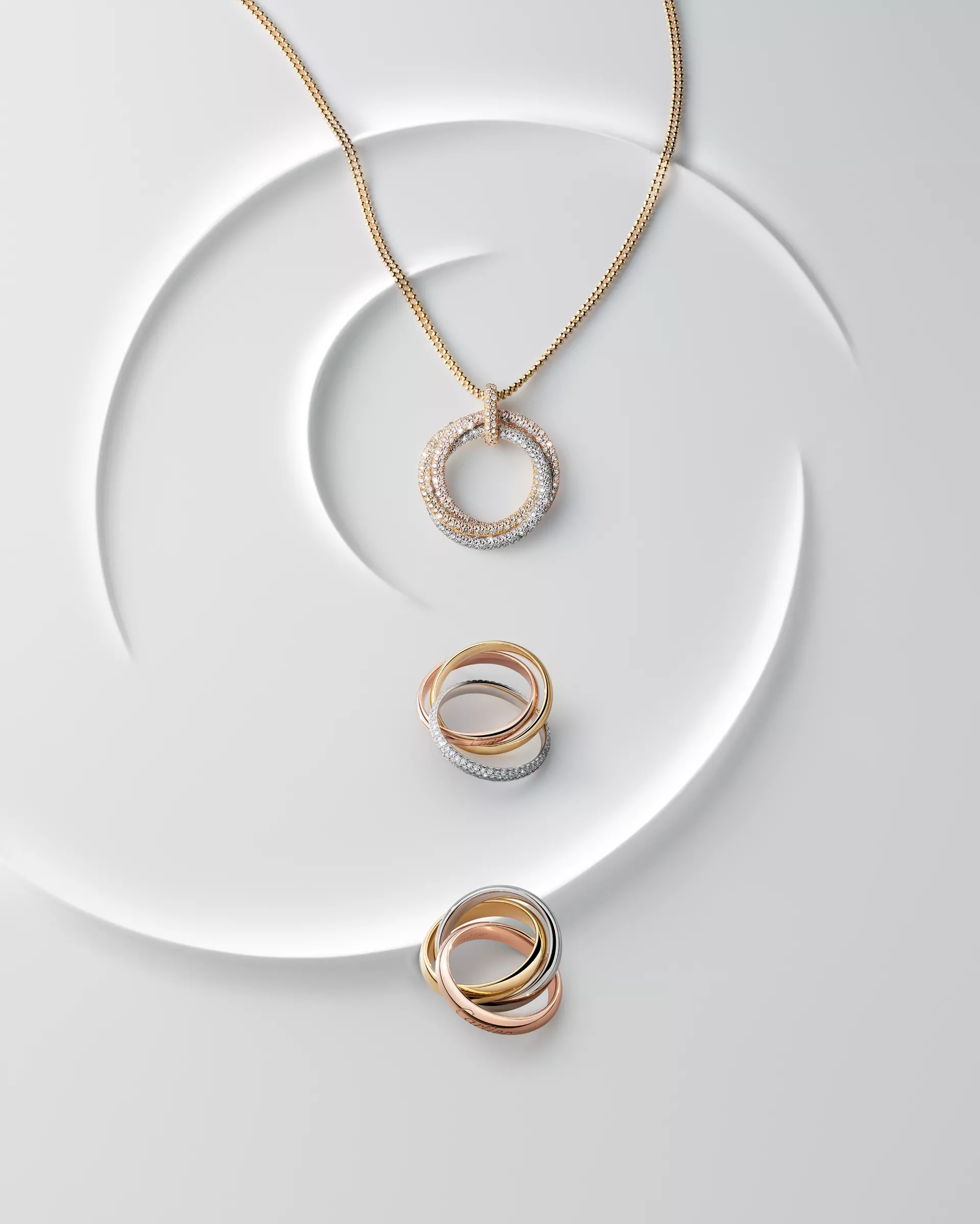 Trinity: Ένας αιώνας ιστορίας και αισθητικής στα κοσμήματα Cartier"
