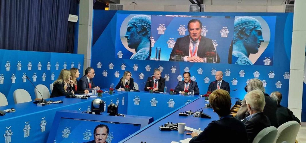 Άδωνις Γεωργιάδης προς φαρμακευτικές εταιρείες: Η Ελλάδα χρειάζεται επενδύσεις, όχι μόνο πωλήσεις
