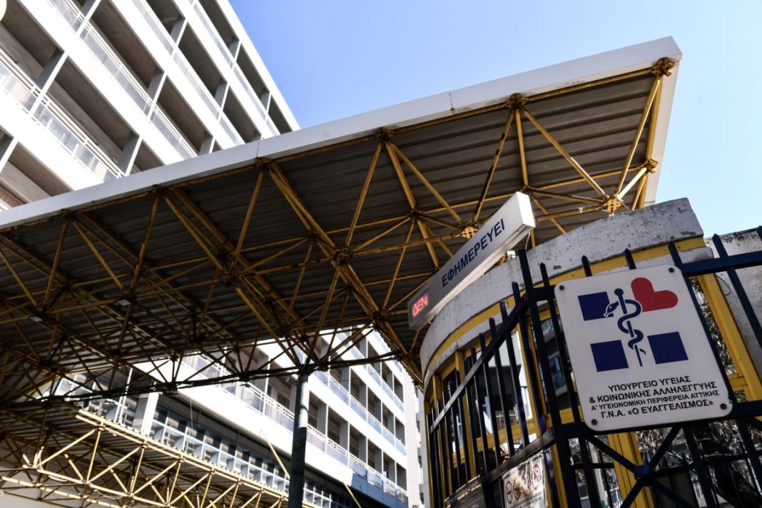 Άγρια επίθεση ασθενούς σε νοσηλεύτρια στο «Ευαγγελισμό»: Αποτυχία προστασίας και αναβίωση προβληματικών νοοτροπιών 
