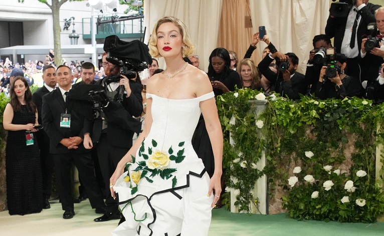 Ανακαλύψτε πέντε εκπληκτικά beauty look από το Met Gala που πρέπει να δοκιμάσετε
