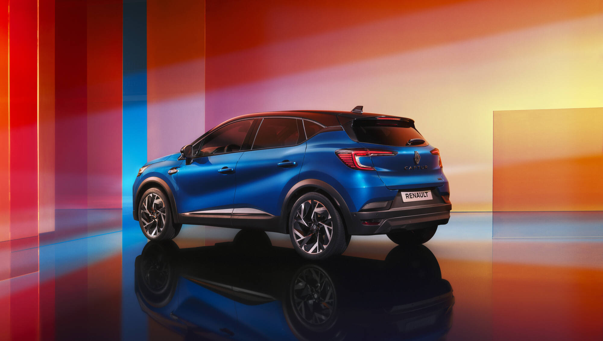 Ανακαλύψτε το ανανεωμένο Renault Captur!

