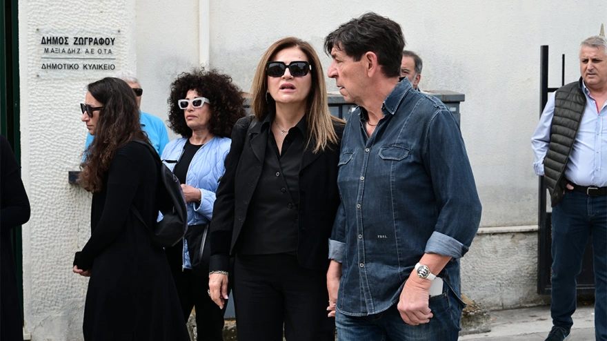 Ανατροπή συγκινήσεων: Το ανείπωτο αντίο στην αγαπημένη ηθοποιό Άννα Παναγιωτοπούλου (Φωτογραφίες που συγκλονίζουν)
