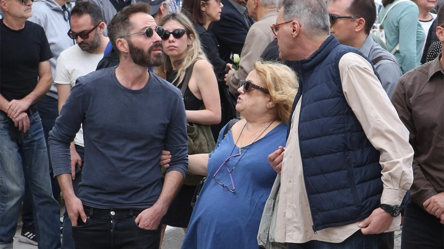 Ανατροπή συγκινήσεων: Το ανείπωτο αντίο στην αγαπημένη ηθοποιό Άννα Παναγιωτοπούλου (Φωτογραφίες που συγκλονίζουν)
