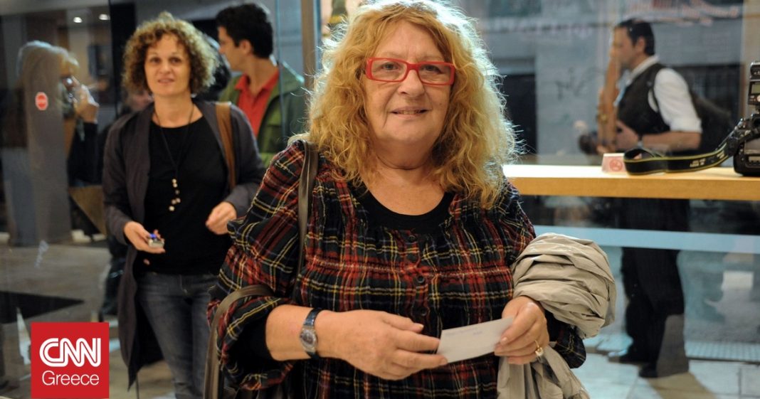 «Άννα Παναγιωτοπούλου: Μια Αποχώρηση που Αφήνει το Χώρο Πλημμύρισμένο από Θλίψη»
