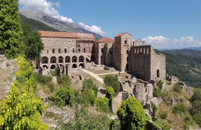 Αποκατάσταση και αναβάθμιση του Παλατιού και του Ναού της Οδηγήτριας στον Μυστρά - Ανακαλύψτε τις νέες φωτογραφίες

