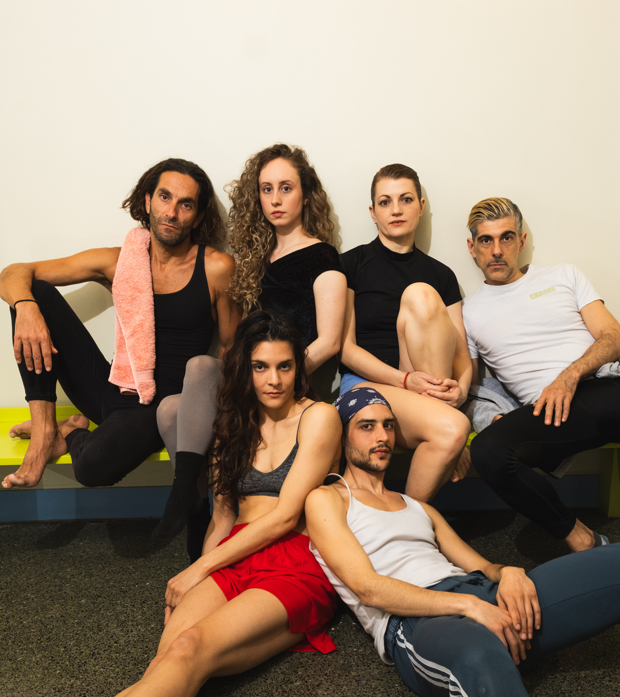 Απόκλιση και σύγκλιση: Το Hard Pop ανακαλεί τα όρια του χορού"
