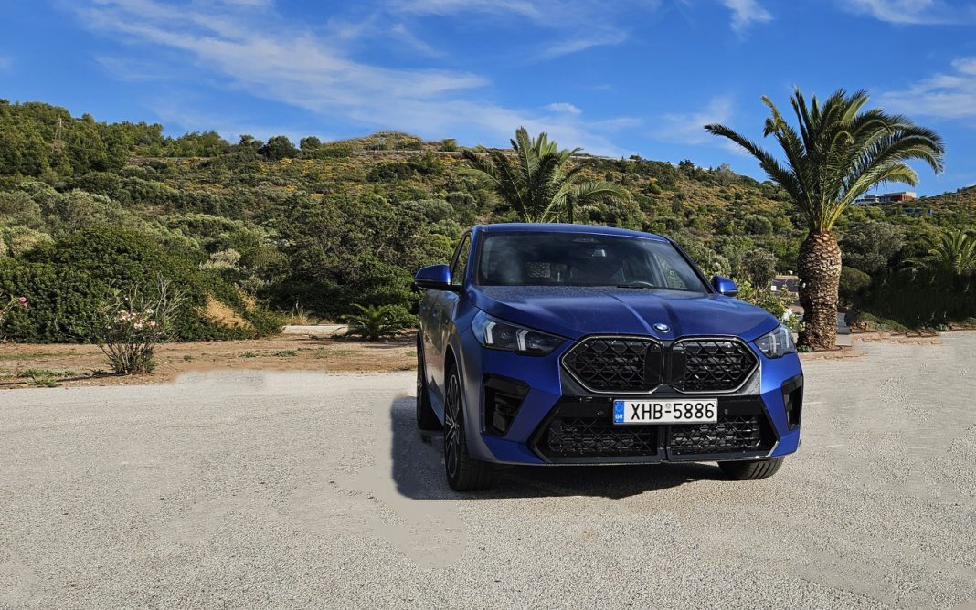 BMW X2: Νέα γενιά εντυπωσιακής ομορφιάς και εκπληκτικής απόδοσης στους ελληνικούς δρόμους
