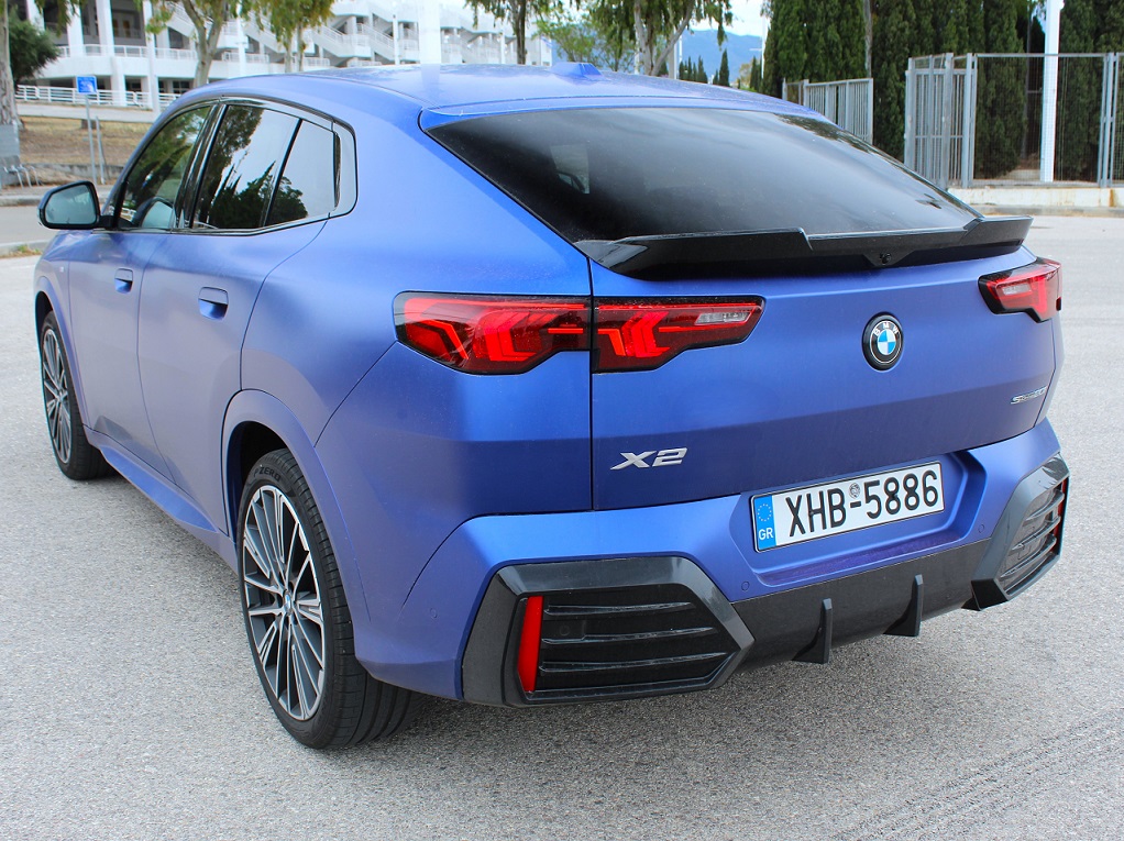 BMW X2: Νέα γενιά εντυπωσιακής ομορφιάς και εκπληκτικής απόδοσης στους ελληνικούς δρόμους
