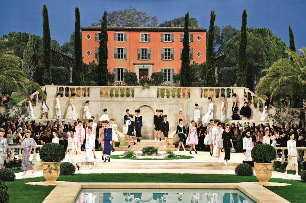 Coco Chanel: Η Αιώνια Επαναστάτρια της Μόδας
