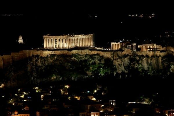 Ένα βήμα πριν το χάος: Συνειδητοποίηση και δράση για την προστασία του πλανήτη